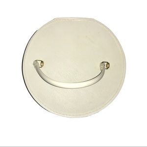 Vintage White Color Hatbox